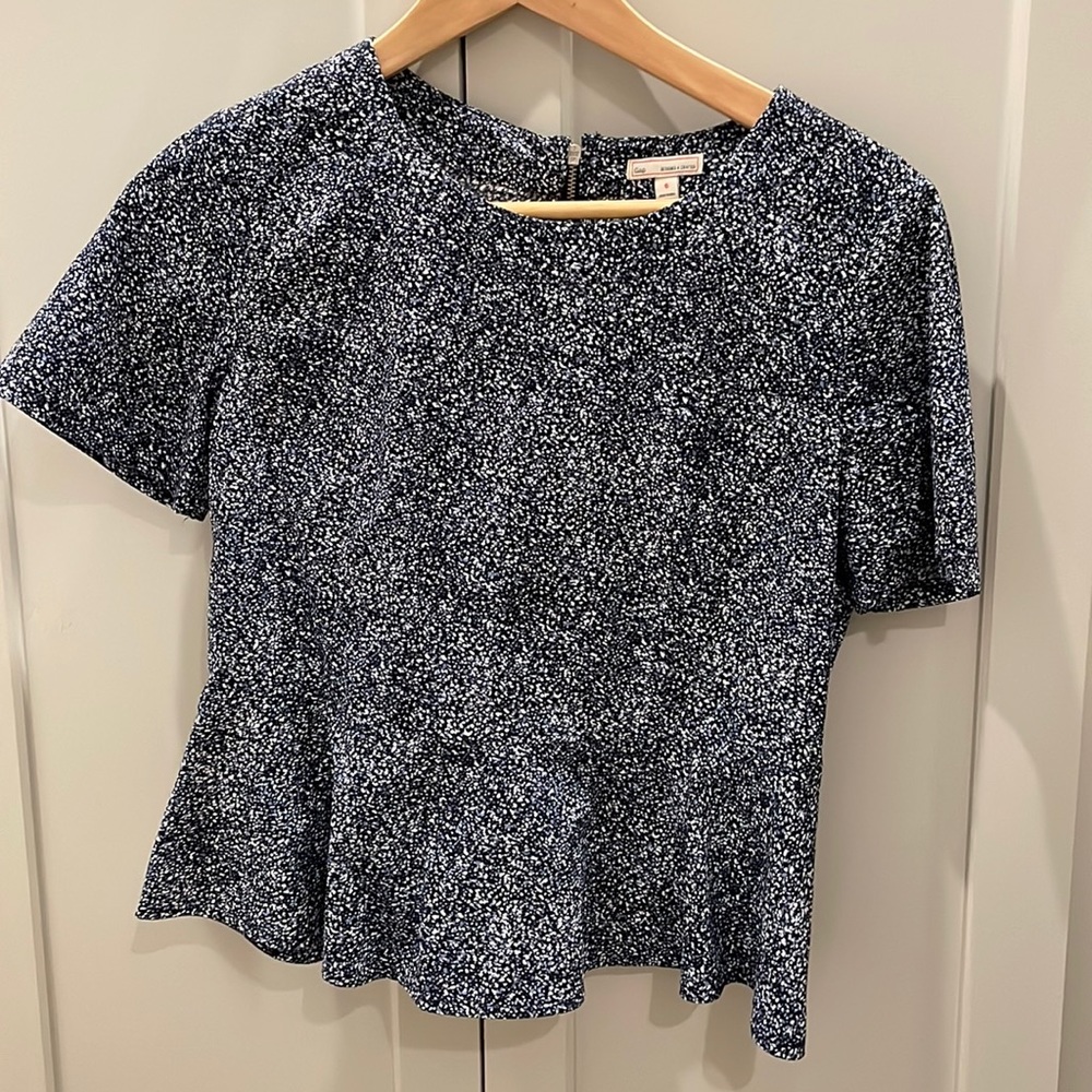 A Gap top